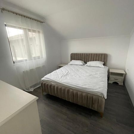 Apartmán Eroilor II Apartament Sučava Exteriér fotografie