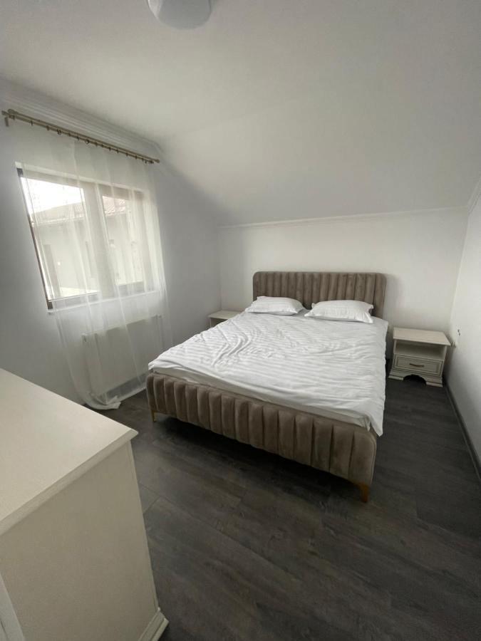 Apartmán Eroilor II Apartament Sučava Exteriér fotografie