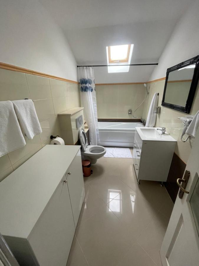 Apartmán Eroilor II Apartament Sučava Exteriér fotografie