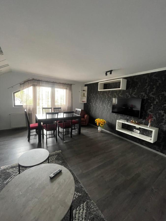 Apartmán Eroilor II Apartament Sučava Exteriér fotografie